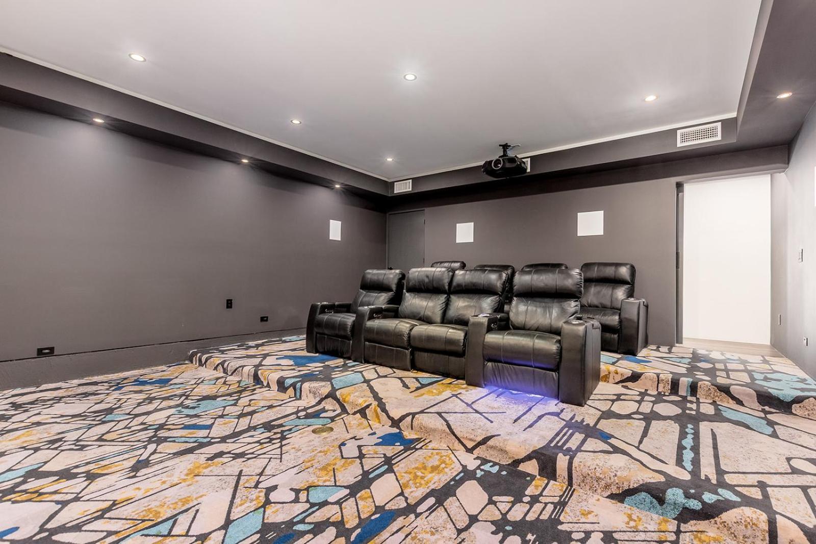 Luxury Micro-Resort, Theater, Sauna, Heated Pool Phoenix Exteriér fotografie